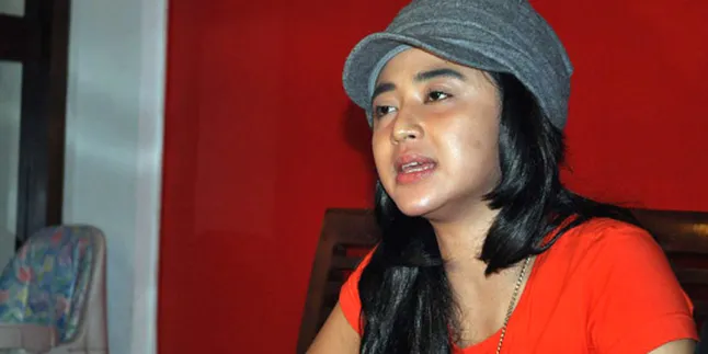 Soal Tunggakan Kredit, Dewi Perssik Merasa Difitnah