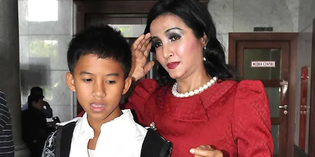 Machica Mochtar dan Iqbal Siap Test DNA