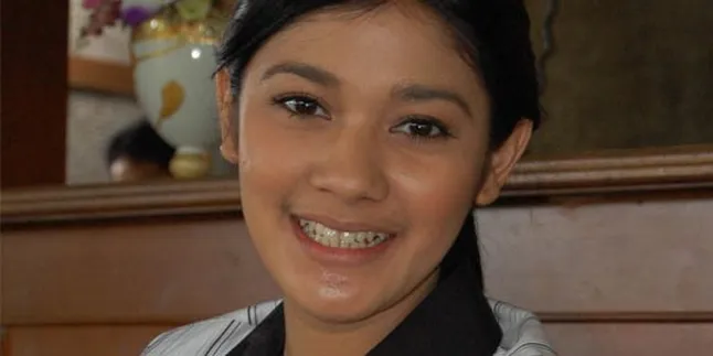 Naysila Mirdad: Gak Harus Gaul Untuk Bahagia