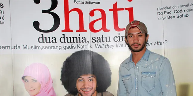 Dua Film Antarkan Reza Rahadian Nominator Aktor Terbaik Dua Film Antarkan Reza Rahadian Nominator Aktor Terbaik