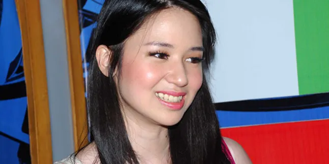 Laura Basuki Sukses Perani '3 HATI 2 DUNIA 1 CINTA'