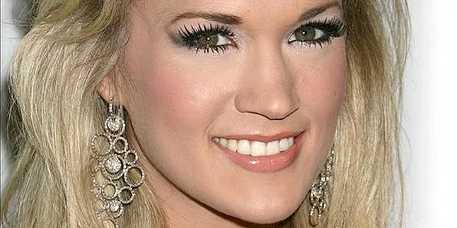 Carrie Underwood Borong Piala American Country Awards