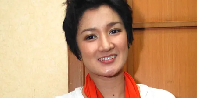 Melly SHE: Slank, Dari Terganggu Jadi Cinta