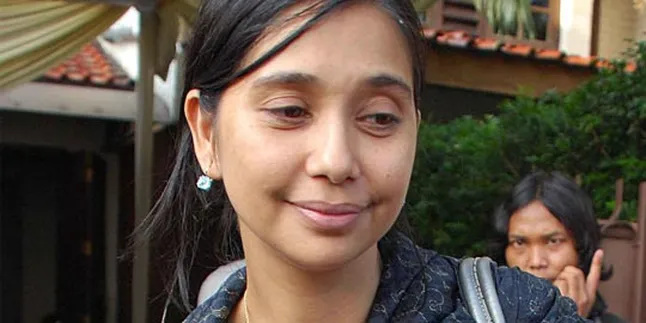 Ayu Azhari Berencana Masukkan Maryam ke Pondok