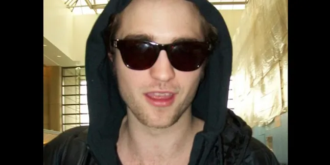 Robert Pattinson Pengen Nge-rap Bareng Eminem