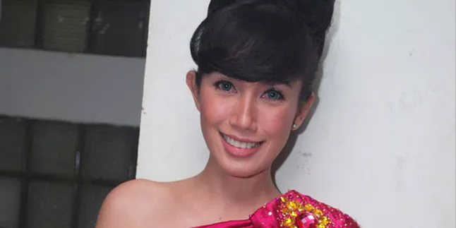 Ussy Sulistiawaty Bisnis Kuliner Dengan Mayangsari