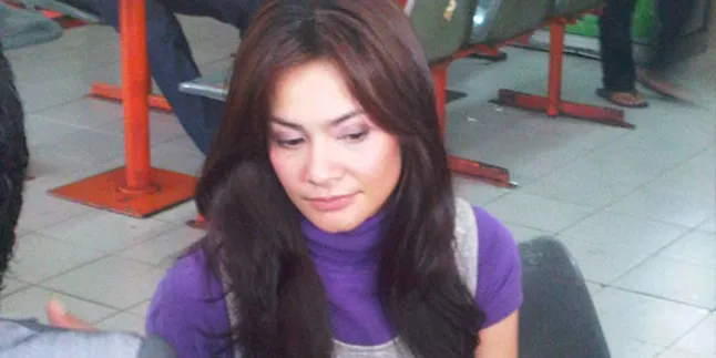 Cut Tari Diteriaki 'Awas Setan Lewat'