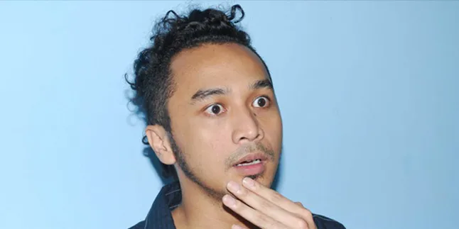 Ditawar, Giring Tak Ingin Jual Kaos 'SANG PENCERAH' Ditawar, Giring Tak Ingin Jual Kaos 'SANG PENCERAH'