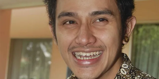 Vicky Nitinegoro Tak Mau Grasak-Grusuk Cari Istri