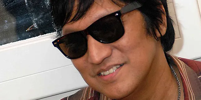 Ikang Fawzi Raih Gelar MBA Dalam 1,5 Tahun