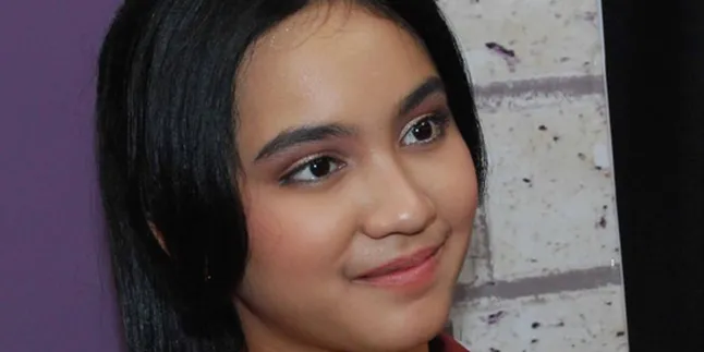 Rachel Amanda Tak Merasa Kehilangan Masa Remaja