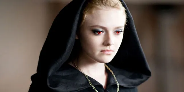 Dakota Fanning Jadi Vampir Bangsawan di 'TWILIGHT'