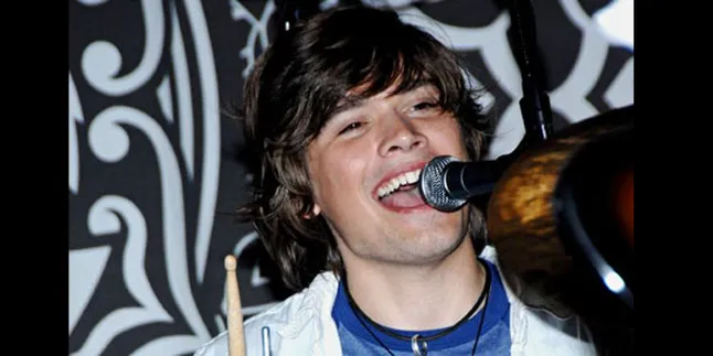 Drummer Hanson Rayakan Kelahiran Anak Kedua