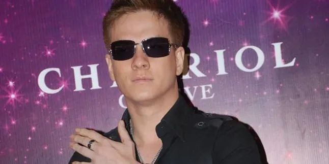 Merasa Masih Sangat Muda, Bertrand Enggan Menikah