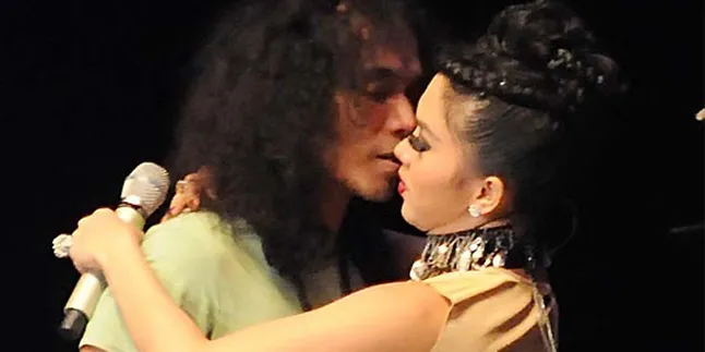 Aksi Syahrini - Kaka Diprotes 'Ansyani'