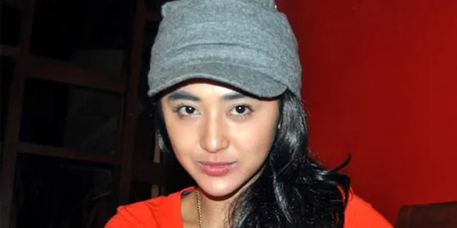 Dekat Dengan Nicky, Dewi Perssik Tak Langsung Mau?