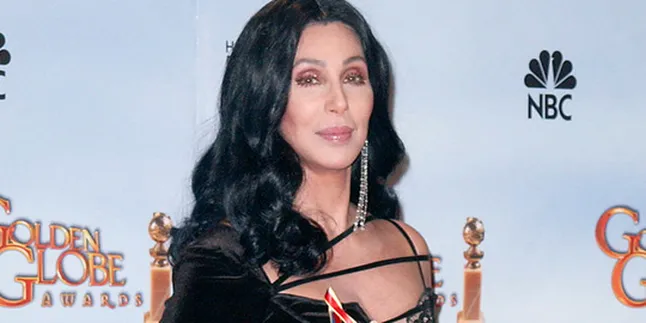 Cher Menyesal Foto Bareng Justin Bieber