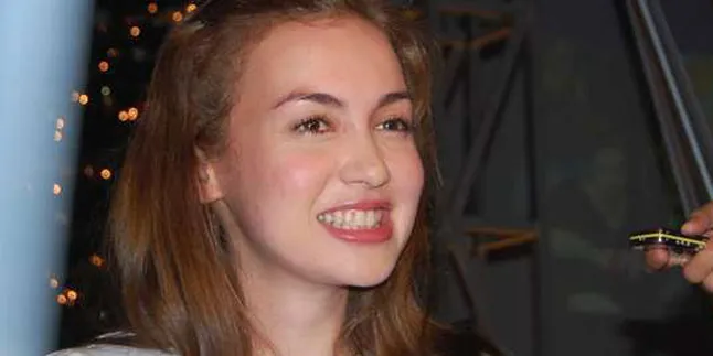 Nyi Iteung Versi Rianti Cartwright Tak Lagi Lugu