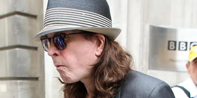 Ozzy Osbourne Beri US$100 Pada Gelandangan