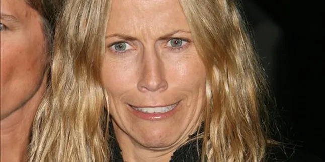 Sheryl Crow Bisa Bernyanyi Ketika Bersendawa!