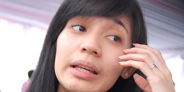 Dhini Aminarti Kantongi Banyak PR dari Ayahnya