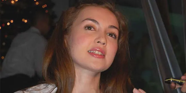 Rianti Cartwright Jadi 'Kamus Hidup' Suami Rianti Cartwright Jadi 'Kamus Hidup' Suami