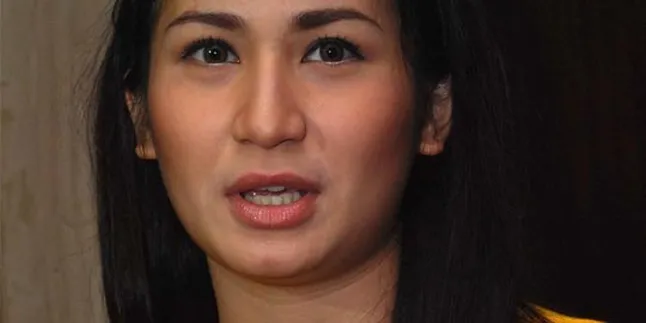 Siti Anizah Sempat Ditawari Film 'Esek-Esek' Siti Anizah Sempat Ditawari Film 'Esek-Esek'