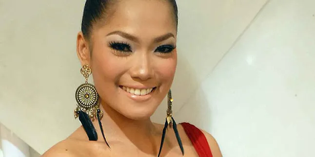 Jenny Cortez Urung Nonton Langsung di GBK