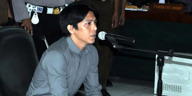 Pengakuan Cut Tari Tidak Berguna