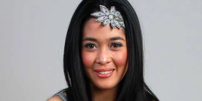 Gracia Indri Rayakan Tahun Baru Tanpa Papa