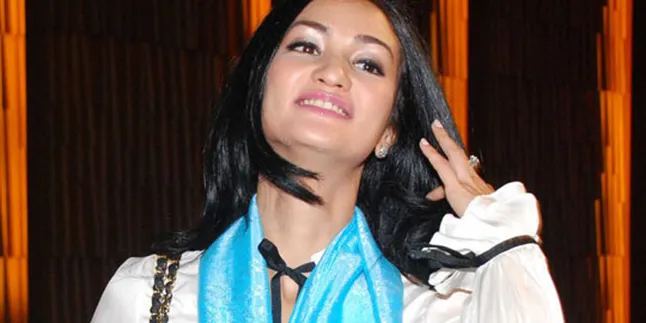 Atiqah Hasiholan Ogah Terjebak Dalam 'Esek-Esek'