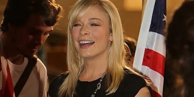 Puaskan Tunangan, LeAnn Rimes Besarkan Payudara