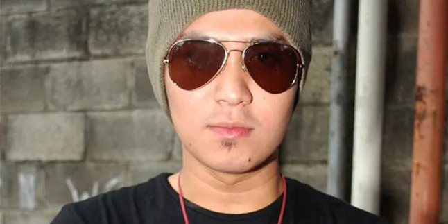 Serius Pacaran, Dennis Lyla Siap Menikah Serius Pacaran, Dennis Lyla Siap Menikah