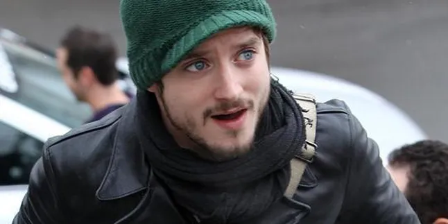 Elijah Wood Bakal Muncul di 'THE HOBBIT'