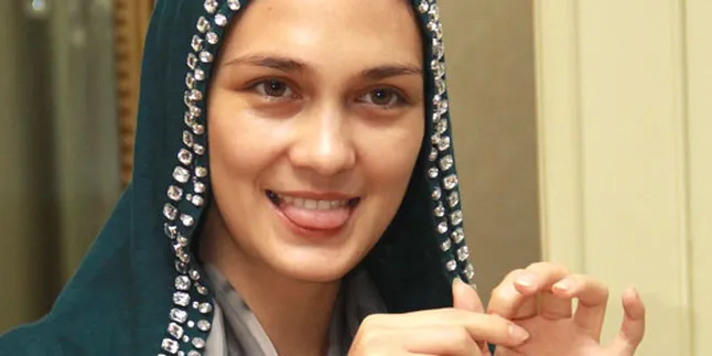 Luna Maya 'Comeback' ke Dunia Sinetron