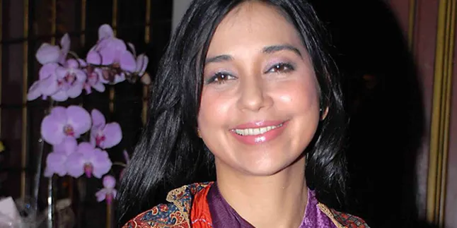 Pengacara Ekstra Hati-Hati Hadapi Ayu Azhari