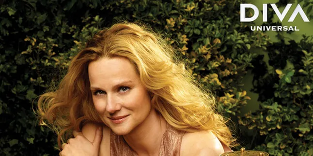 Laura Linney Tampil Menyentuh di 'THE BIG C'