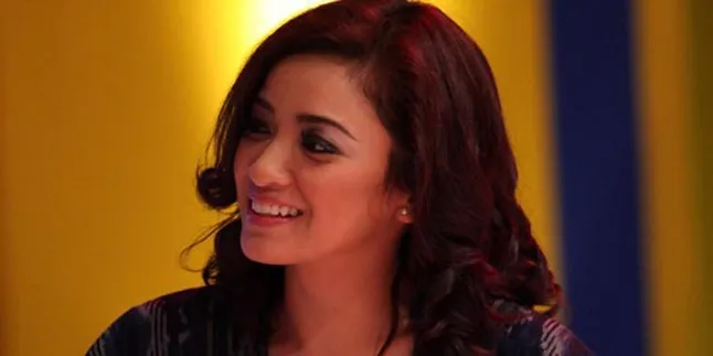 Modis, Agni Pratistha Jahit Baju Tenun Sendiri!