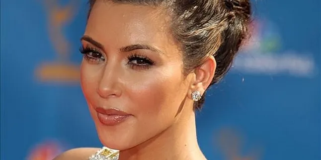 Kim Kardashian Batal Muncul di 'GLEE'
