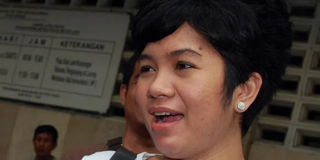 Joy Tobing Stres Hadapi Kasus Suami