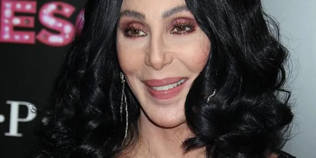 Cher Berang 'BURLESQUE' Tak Masuk Oscar