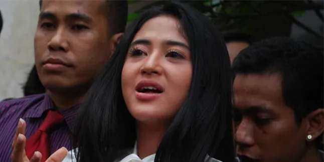 Dewi Perssik Bantah Minta Uang Damai Rp300 Juta
