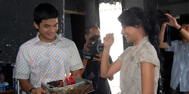 Kucing, Kado Ultah Shireen Sungkar Dari Wisnu