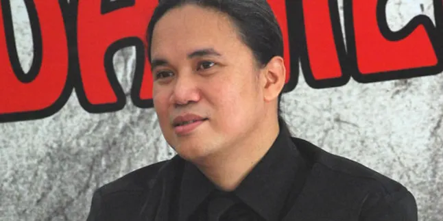 Para Pemain 'SI ANAK KAMPUNG' Dites Urine