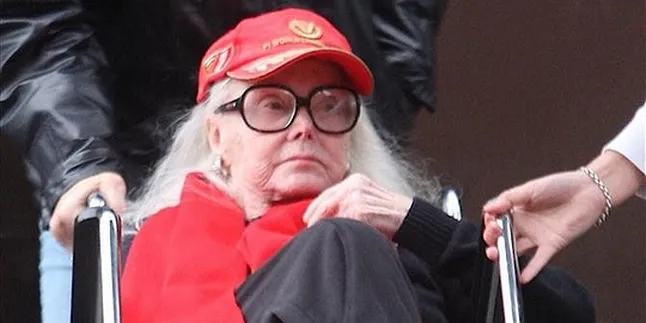 Zsa Zsa Gabor Dilarikan ke Rumah Sakit