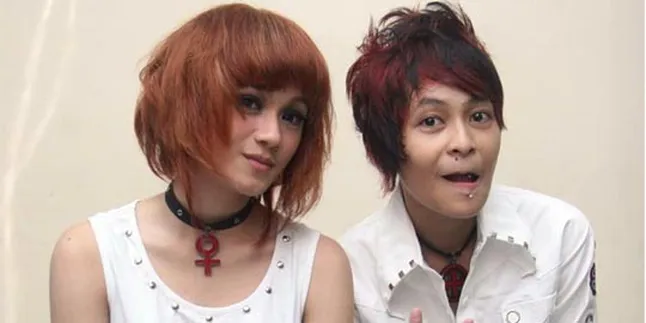 Dara The Virgin Tampil Cuek