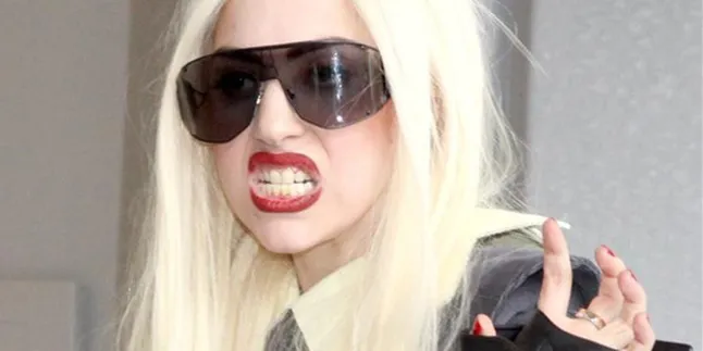 Lady GaGa Bakal Duet Bareng Muse di Grammy