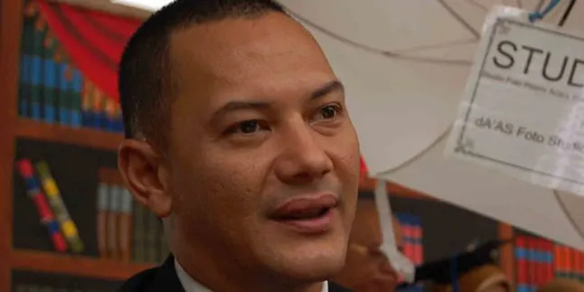 Jenazah Adjie Massaid Disemayamkan di Aula DPR