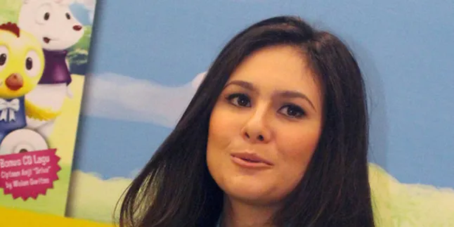 Wulan Guritno - Adilla Dimitri Luncurkan Buku Anak