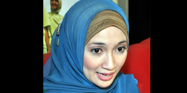 Nia Paramitha Pantau Ketat Anak